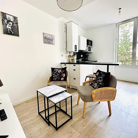 Studio Charme En Plein Centre-ville Wifi Et Parking