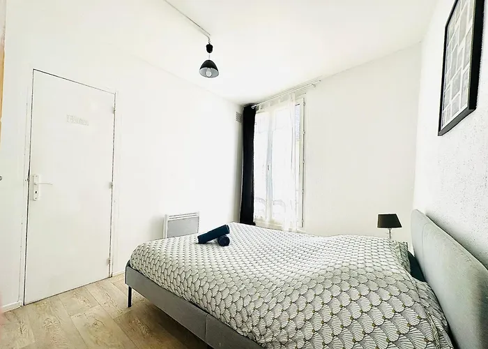 Studio Charme En Plein Centre-ville Wifi Et Parking *