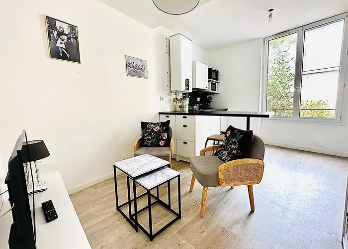 Studio Charme En Plein Centre-ville Wifi Et Parking