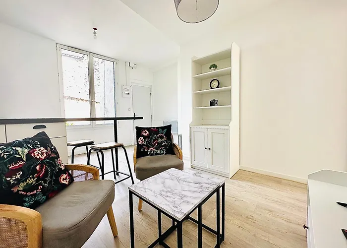 Studio Charme En Plein Centre-ville Wifi Et Parking Daire